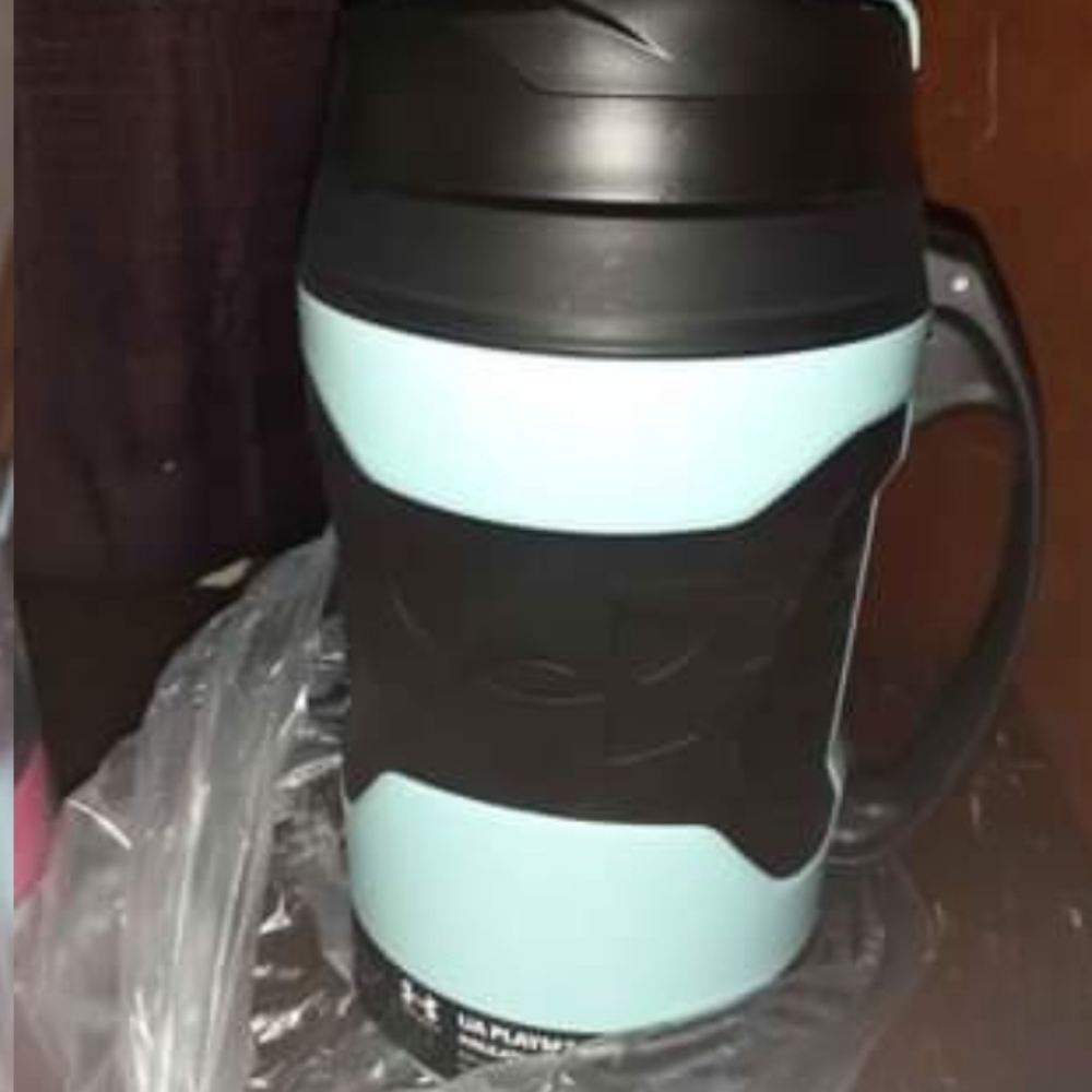 Under armour 64oz water jug